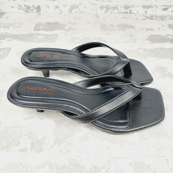 NEW Open Edit Thong Kitten Heel Sandals Women 4M Black Square Toe Y2K Chic W619 - Picture 2 of 6